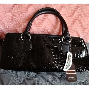 NWT Bed Bath and Beyond Wine Clutch